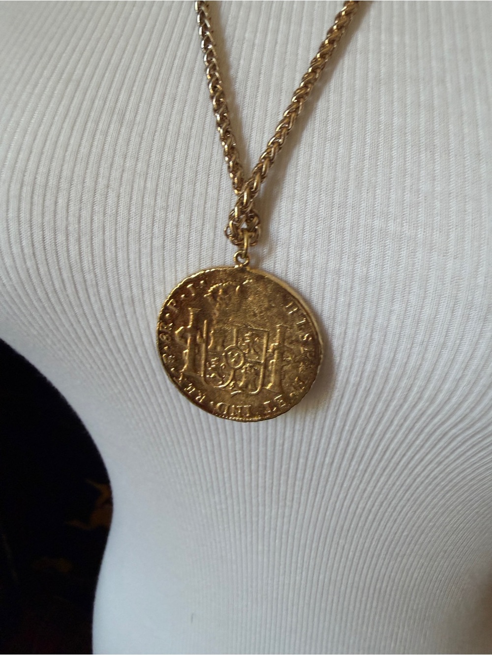 Gold Plated Coin Pendant Necklace - Elegant Women’s Jewelry - Picture 3 of 9